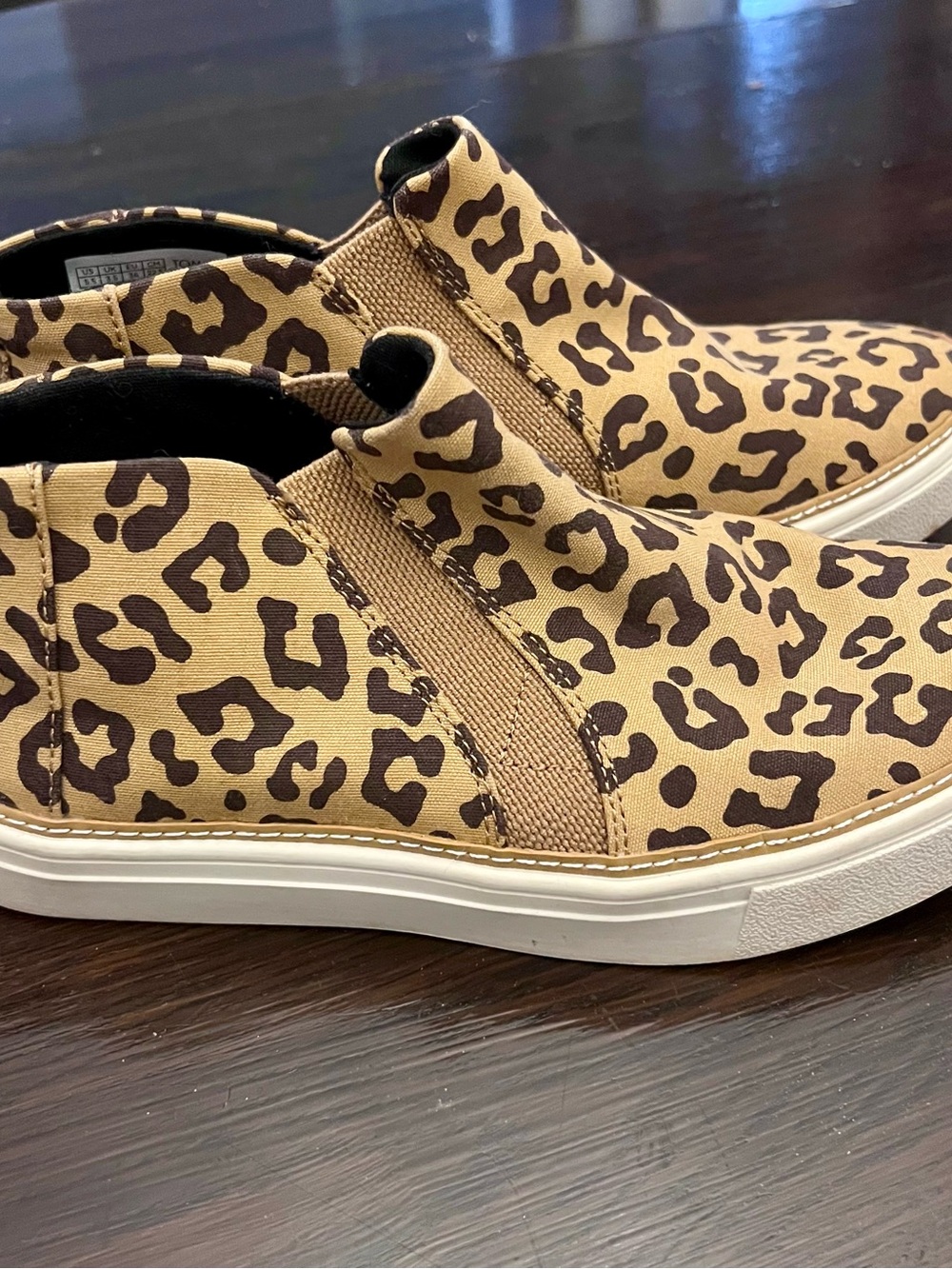 Women’s Slip-On Leopard Print Canvas Sneakers - Tan/Brown